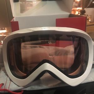 New snowboarding eyewear